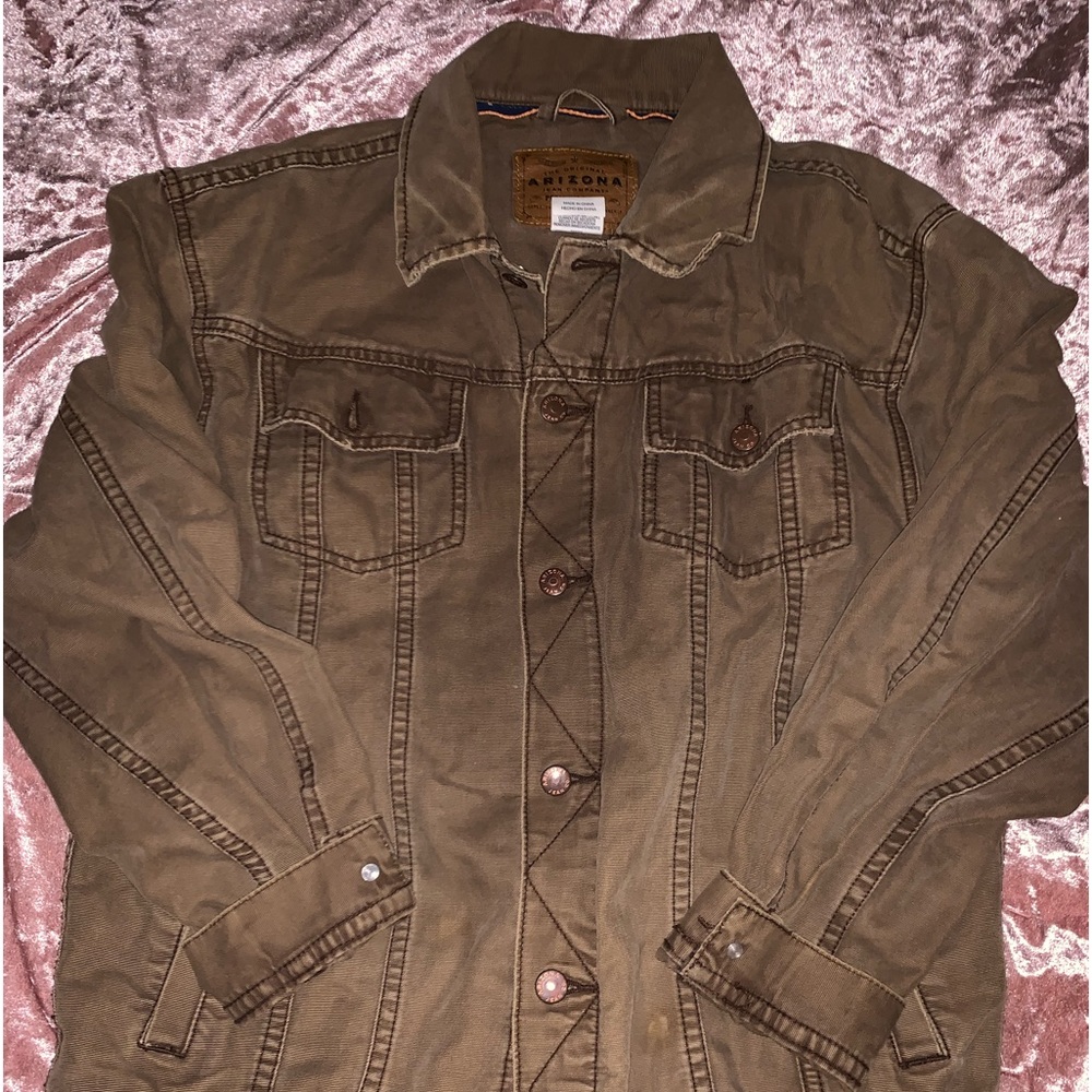 Adorable light weight brown jacket